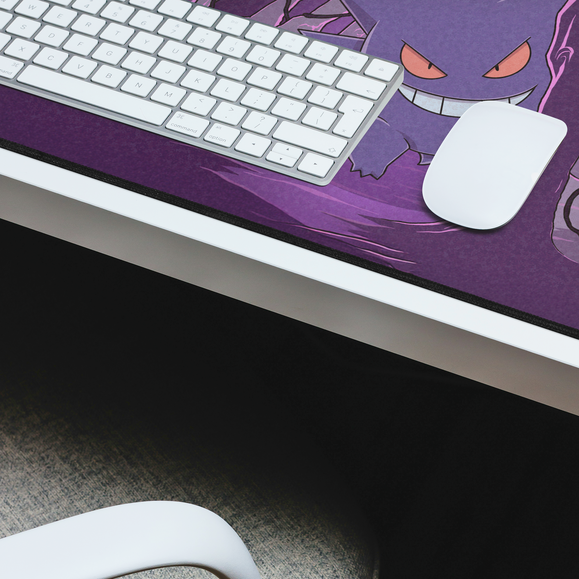 Izzis_Playmat_10_DeskMat_L_Closeup_Master_Mockup.png